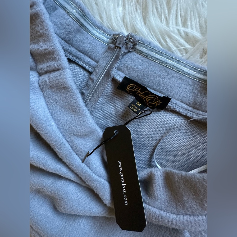 NEW fleece knit mini dress - Picture 6 of 10